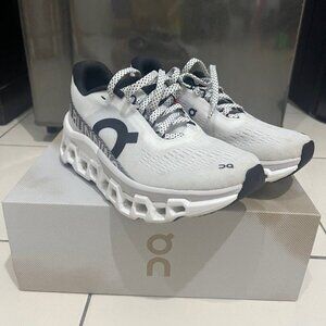 On Cloud Cloudmonster Running Shoes